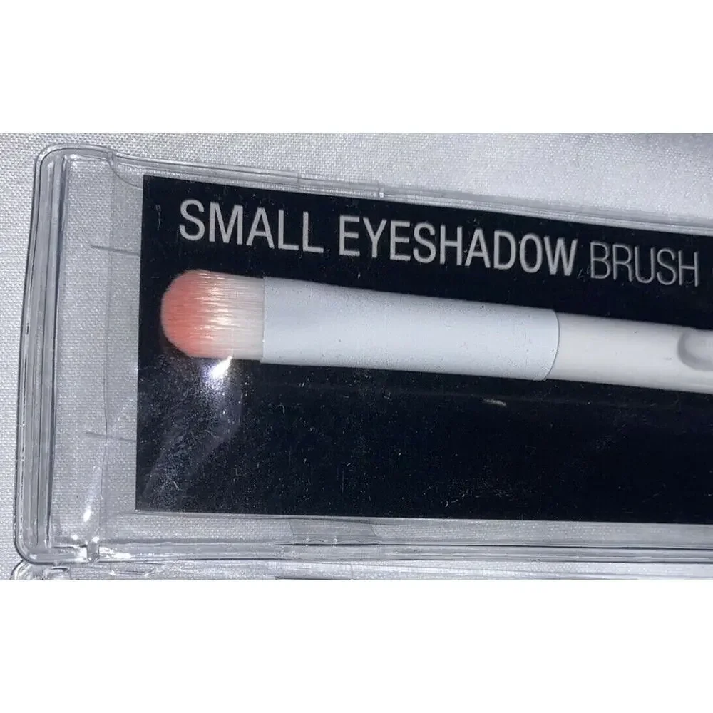 Wet N Wild Small Eyeshadow Brush Cruelty Free Vegan Set of 2